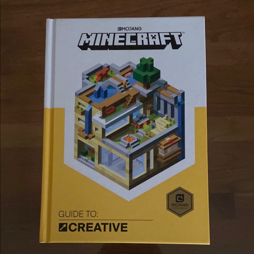 Minecraft Guide Book Set - Picture 2 of 7